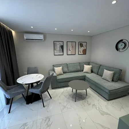 Apartment Luxurious Getaway *